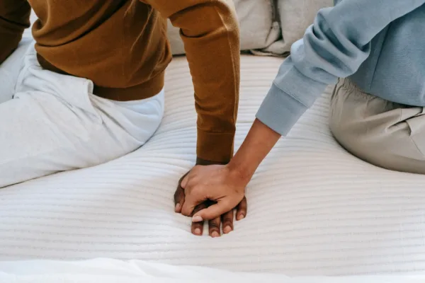 7 Thoughts During Intimacy That Signal Issues in a Relationship, Because Close Moments Can Reveal A Lot