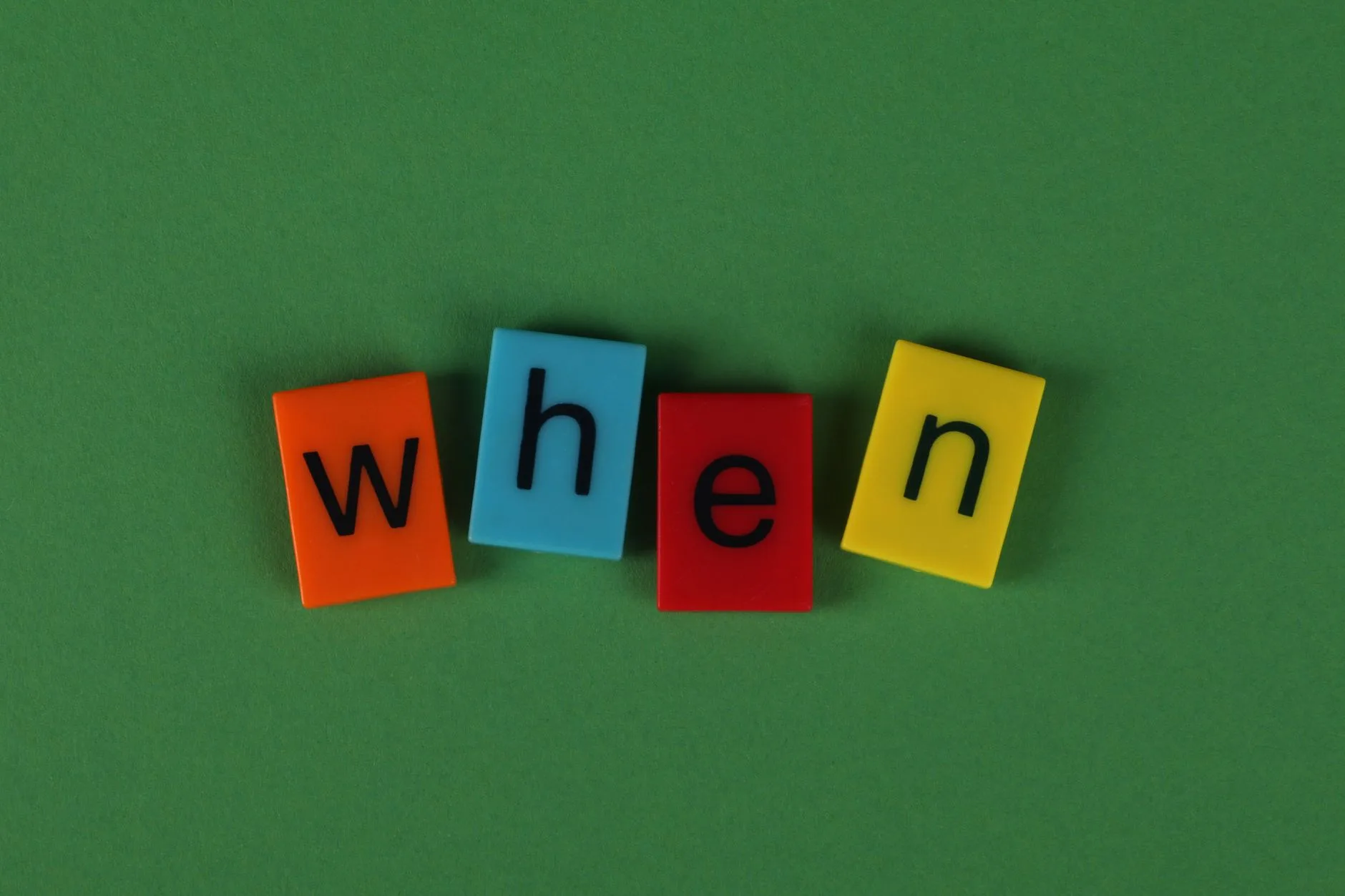 what-does-it-mean-when-a-girl-winks-at-you
