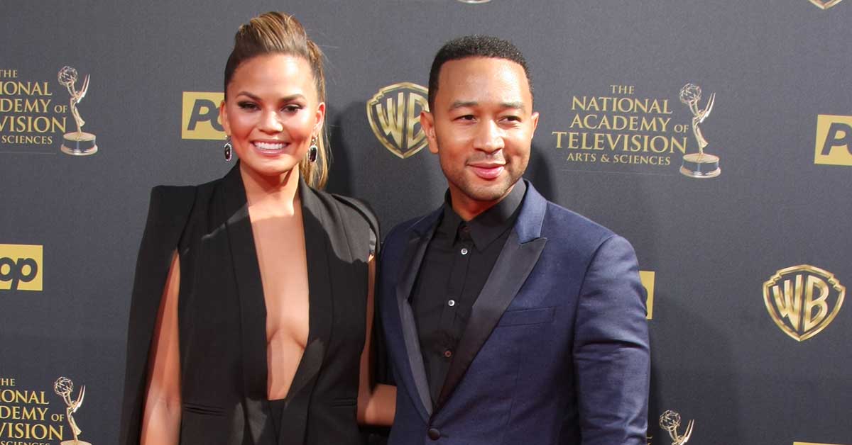 Chrissy Teigen Celebrated One Year of Sobriety, “One Year of No Alcohol and I feel Really Good”