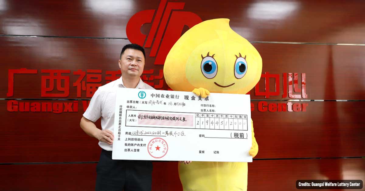Mystery Lottery Winner Keeps $30 Million Jackpot a Secret from his Wife and Kid, says it’d make them Lazy