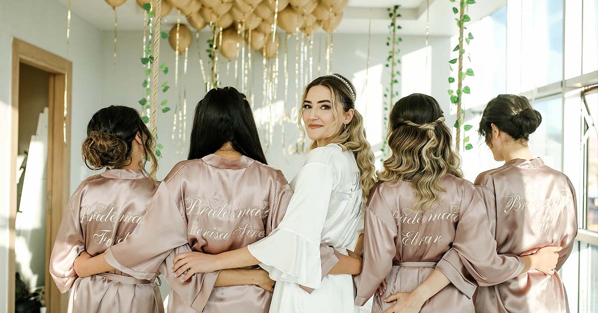 Bridezilla Slammed for Criticizing Friend Who Refused to Dye Her ‘Unsightly’ Grey Hairs for Her Wedding