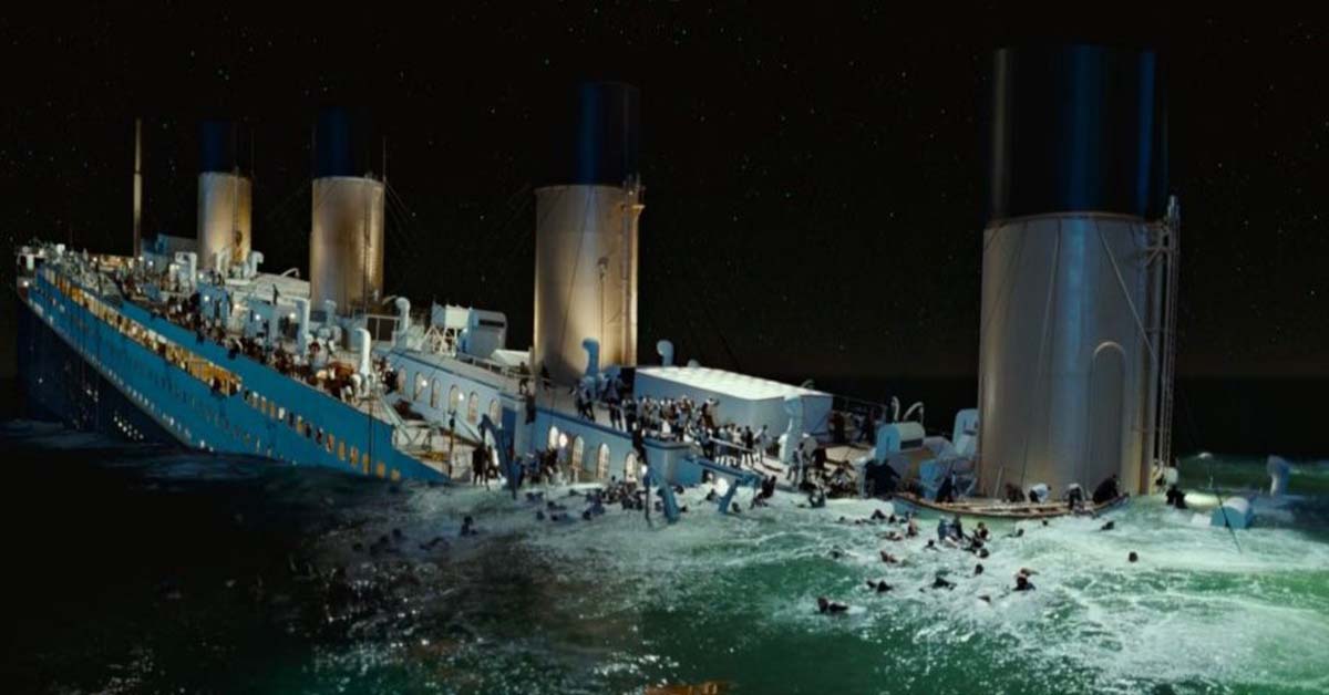 People Confused as to Why the Titanic Didn’t Implode As it Sank