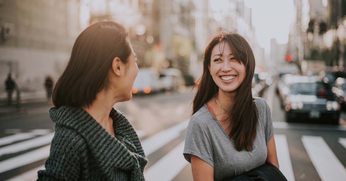 How To Spot A Fake Friend: 9 Signs They Can Never Hide