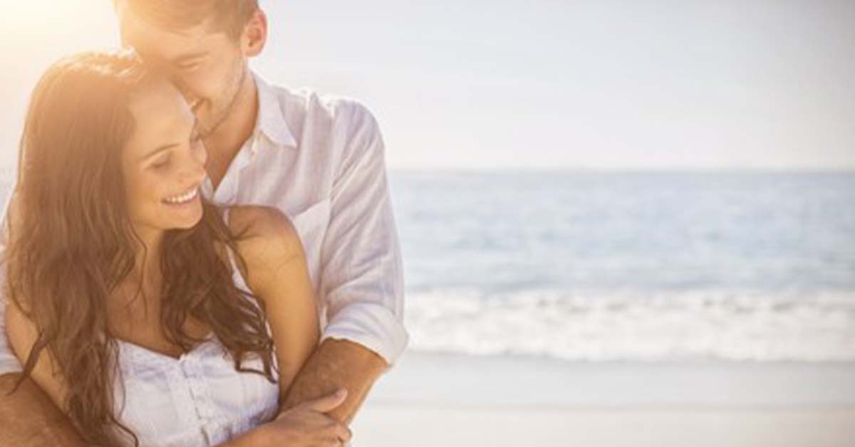 9 Things Women Secretly Want Men To Do (But Never Say)