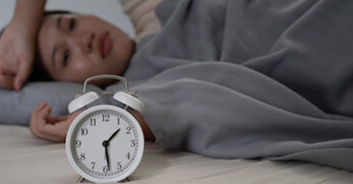 Expert Explains the Reason Why People Wake Up in the Middle of the Night