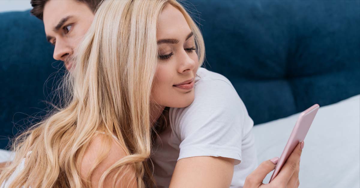 9 Reasons Why More And More Married Women Cheat On Their Spouse