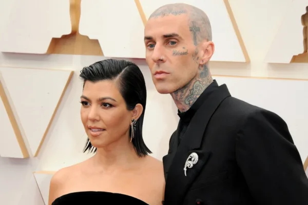 Kourtney Kardashian Shares Kanye West’s Dating Advice on TV