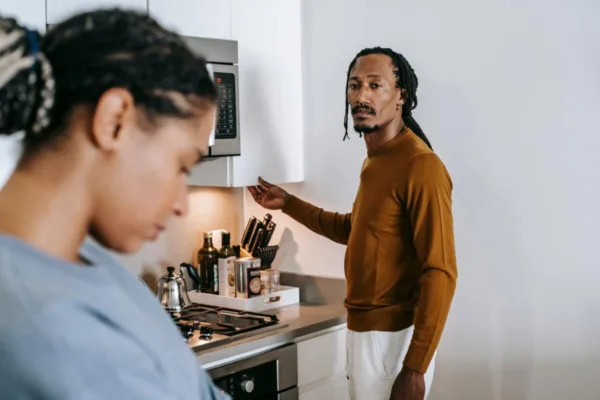 15 Mean Things Narcissists Do When You Let Them Back (And How to Win)