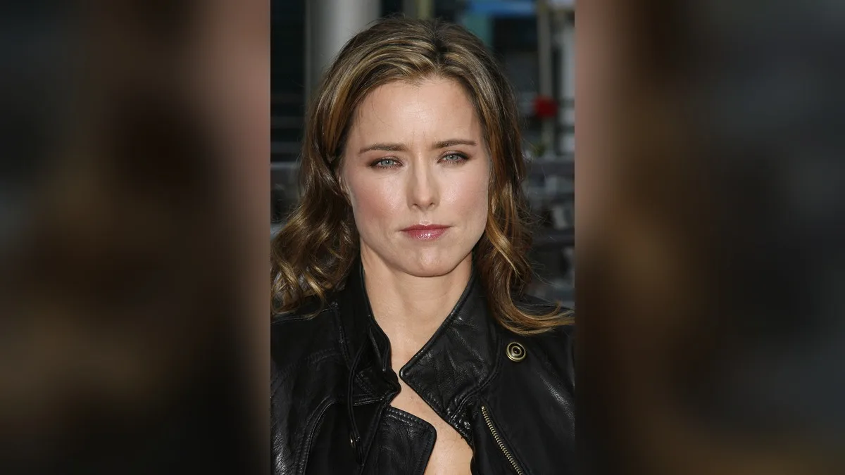 Tim Daly Reflects on Connection with Téa Leoni in New Interview