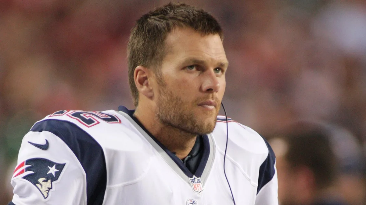Tom Brady and Candice Swanepoel Are Dating: Report
